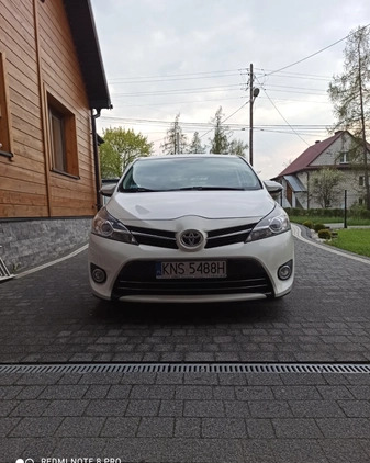 Toyota Verso cena 25000 przebieg: 325000, rok produkcji 2015 z Grybów małe 137